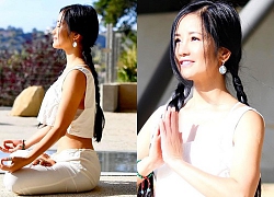 Sống tích cực mùa dịch: Diva Hồng Nhung tập yoga tại nhà ở Mỹ, khoe vòng eo con kiến