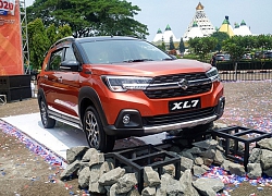 Suzuki XL7 'áp đảo' Mitsubishi Xpander Cross trong cuộc đua doanh số