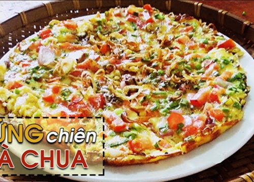 10 phút xong ngay trứng chiên cà chua đơn giản cho bữa sáng