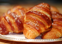 Học cách làm bánh Croissant phô mai thơm lừng