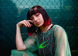 Mùa dịch, Charli XCX thông báo phát hành album "How I'm Feeling Now" theo dạng DIY (tự tay làm lấy)