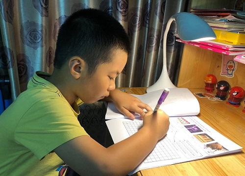 Nghỉ học dài, parent coach Linh Phan chia sẻ hơn 100 nguồn tài liệu homeschooling hữu ích cho cha mẹ và con