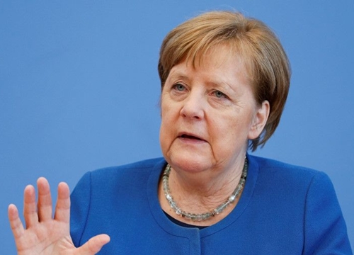 Thủ tướng Merkel kêu gọi châu Âu phải 'tự chủ' trong sản xuất khẩu trang