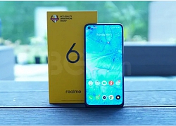 Top smartphone có màn hình "đục lỗ", 4 camera sau, giá mềm