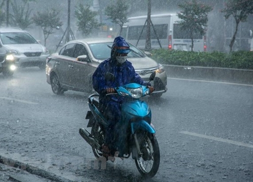 Trung Bộ, Tây Nguyên và Nam Bộ có mưa dông kèm thời tiết nguy hiểm