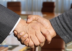 Chẩn đoán sớm tiểu đường thể 2 qua cú bắt tay