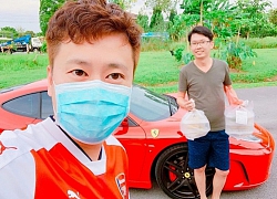 "Lỗ nặng" vì Covid-19, nhà hàng dùng xe sang Ferrari F430 giao hàng khiến cả phố xôn xao