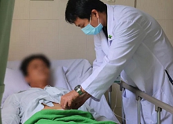 Người đàn ông bị vỡ bàng quang suýt chết do cố nhịn tiểu khi nhậu