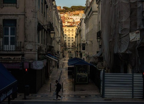 Thế giới ra sao sau một tháng đại dịch Covid-19 lan rộng?