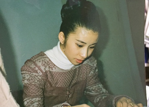 Thêm trường hợp chứng minh mẹ chúng mình mà xuyên không về hiện tại thì hot girl cứ gọi là thất nghiệp hết