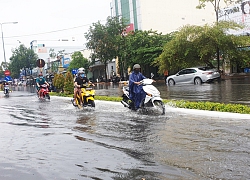 Cần Thơ đón mưa vàng, "giải nhiệt" sau chuỗi ngày nắng hạn gay gắt