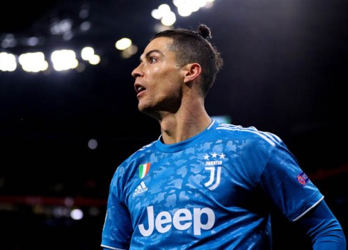 "Cristiano Ronaldo hạnh phúc và sẽ ở lại Juventus thêm vài năm nữa"