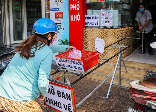 Nể phục trước tinh thần sáng tạo tột bậc của người Việt giữa mùa dịch: Hàng loạt sáng kiến chống Covid-19 ra đời nhờ lòng nhân ái