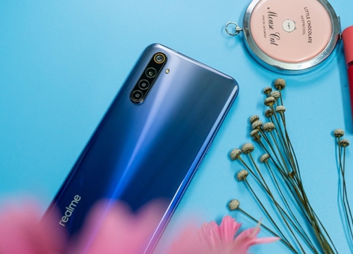 Ở nhà tránh dịch không chán nhờ Realme 6