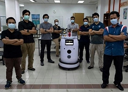 Robot Medibot hỗ trợ cuộc chiến chống COVID-19 tại Malaysia