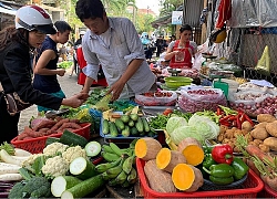 Bố đưa cho 50.000 đồng nói mua thức ăn tối nay với ngày mai, cô gái "cầu cứu" dân mạng và những gợi ý "cực mặn"