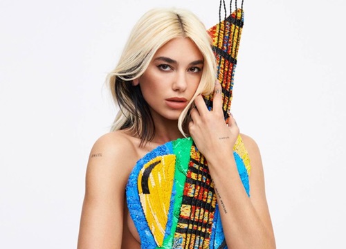 Ca sĩ Anh quốc Dua Lipa hở bạo nóng bỏng trên Elle