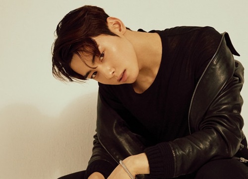 Cha Eunwoo (ASTRO) quyến rũ trên Marie Claire - Eunhyuk (Super Junior) làm MC - Se7en kí hợp đồng với công ty mới