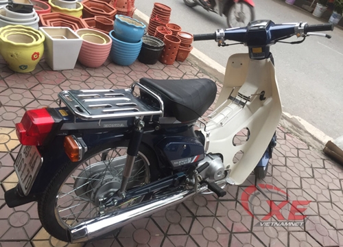 Honda Super Cub 82 đã 30 năm tuổi, giá đắt hơn Honda SH150i