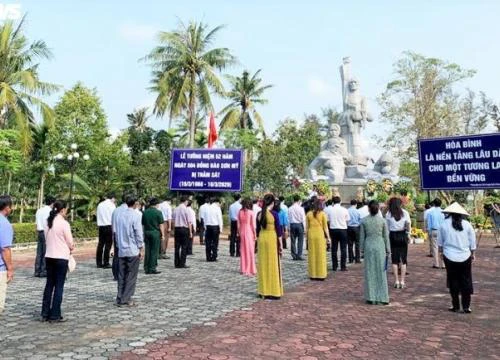 Không còn cách ly xã hội, Quảng Ngãi vẫn tiếp tục đóng cửa quán bar, vũ trường