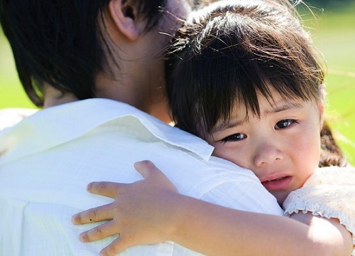 Mẹ tích cực ôm con vào 5 thời điểm này trong ngày, bé khỏe mạnh, thông minh hơn