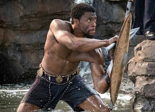 Ngôi sao 'Black Panther' khiến fan lo lắng vì ngoại hình hốc hác