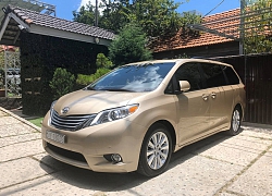 Toyota Sienna 10 năm tuổi giá vẫn cao hơn Kia Sedona mới