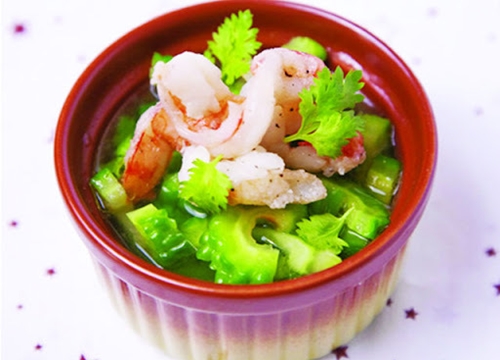 Tuyệt chiêu nấu canh mướp đắng nhồi tôm cực ngon ai ăn cũng mê