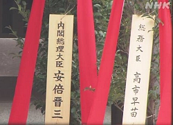 Thủ tướng Abe gửi đồ lễ viếng Đền thờ Yasukuni