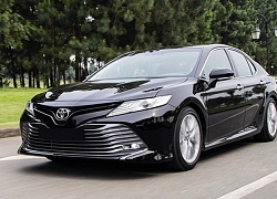 Toyota Camry mới bị triệu hồi do lỗi bơm xăng