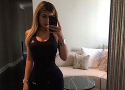 Từ Kylie Jenner đến Hoa hậu Khánh Vân 'nghiện' mặc đồ tập gym kể cả khi ở nhà