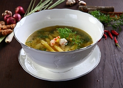 5 phút nấu canh tôm tươi với thơm