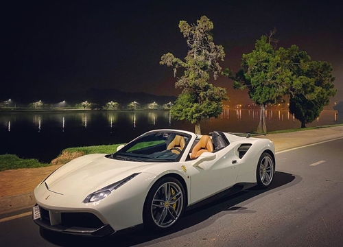 Ferrari 488 Spider độ Novitec bất ngờ xuất hiện tại Đà Lạt, hội ngộ cùng dàn xe tiền tỷ của giới nhà giàu Sài Gòn