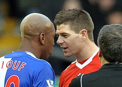 Hé lộ mối thù hằn giữa El Hadji Diouf với Steven Gerrard