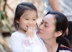 NSƯT Hạnh Thúy: "Tôi đẻ được Đậu mẹ tròn con vuông là ơn mọi người nhiều lắm"