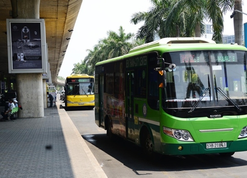 TP.HCM cho phép taxi, ôtô công nghệ hoạt động trở lại