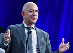 Câu nói bất hủ dán trên tủ lạnh của tỷ phú giàu nhất hành tinh Jeff Bezos