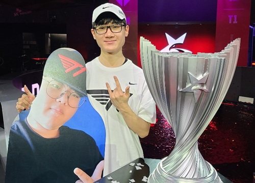 Chán 'mua vui' trên stream, Faker và đồng đội đã rủ nhau 'tấu hài' tại Chung kết LCK như thế nào?