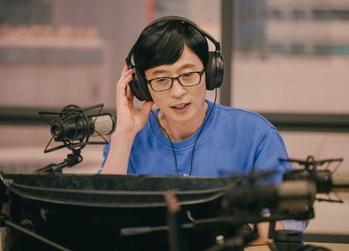 Cư dân mạng không ngớt lời khen ngợi 'MC quốc dân' Yoo Jae Suk vì vẫn nhớ một cô bé gặp từ 5 năm trước