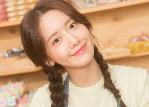 Cuốn kimbap nhanh thoăn thoắt, làm cá điêu luyện... không món ăn nào có thể làm khó Yoona (SNSD)!