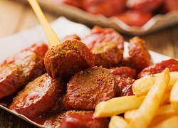 Currywurst - món ăn Đức mang đậm chất Anh