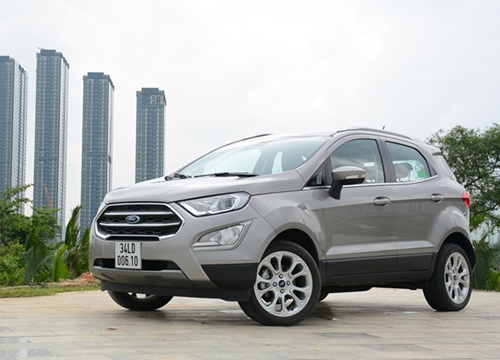 Ford ồ ạt giảm giá EcoSport, xả hàng tồn cạnh tranh Hyundai KONA