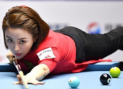 "Thánh nữ" bi-a đấu "vua" snooker thế giới: Cú xẻ bóng tai hại