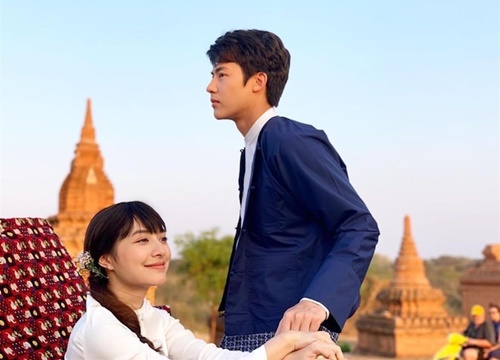 Có một nàng nữ chính vì mê trai mà buông bỏ liêm sỉ trong drama gây sốt 'Yêu Lầm Anh Xã'