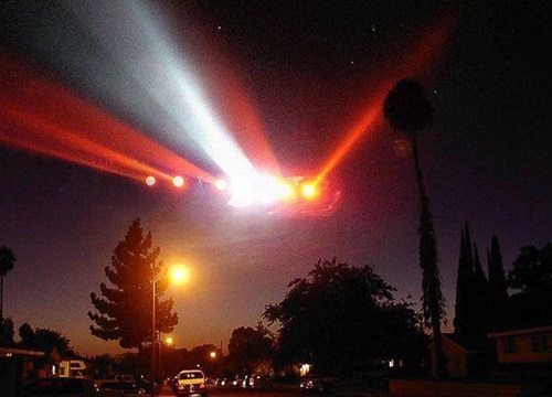 Anh đã săn lùng UFO, nghiên cứu người ngoài hành tinh từ 50 năm trước