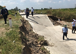 Đê biển Tây ở Cà Mau bị sụt lún dài hơn 1,6 km