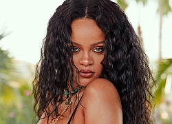 Nữ ca sĩ giàu nhất thế giới Rihanna mặc nội y khoe vóc dáng nóng 'bỏng rẫy'