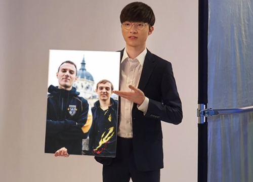 Trực tiếp cuộc khẩu chiến giữa T1 và G2 Esports cùng với meme mới - 'Chủ tịch Faker cầm fact'