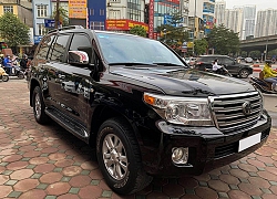 Xe SUV Land Cruiser 12 năm tuổi máy dầu rao bán gần 2 tỷ đồng