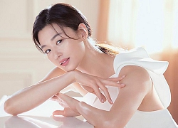 Hé lộ bí kíp duy trì làn da mịn màng căng mướt bất chấp tuổi tác của mợ chảnh Jun Ji Hyun